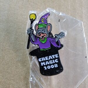 Chuck E Cheese Create Magic 2008 Wizard Mouse Employee Lapel Pin Rare